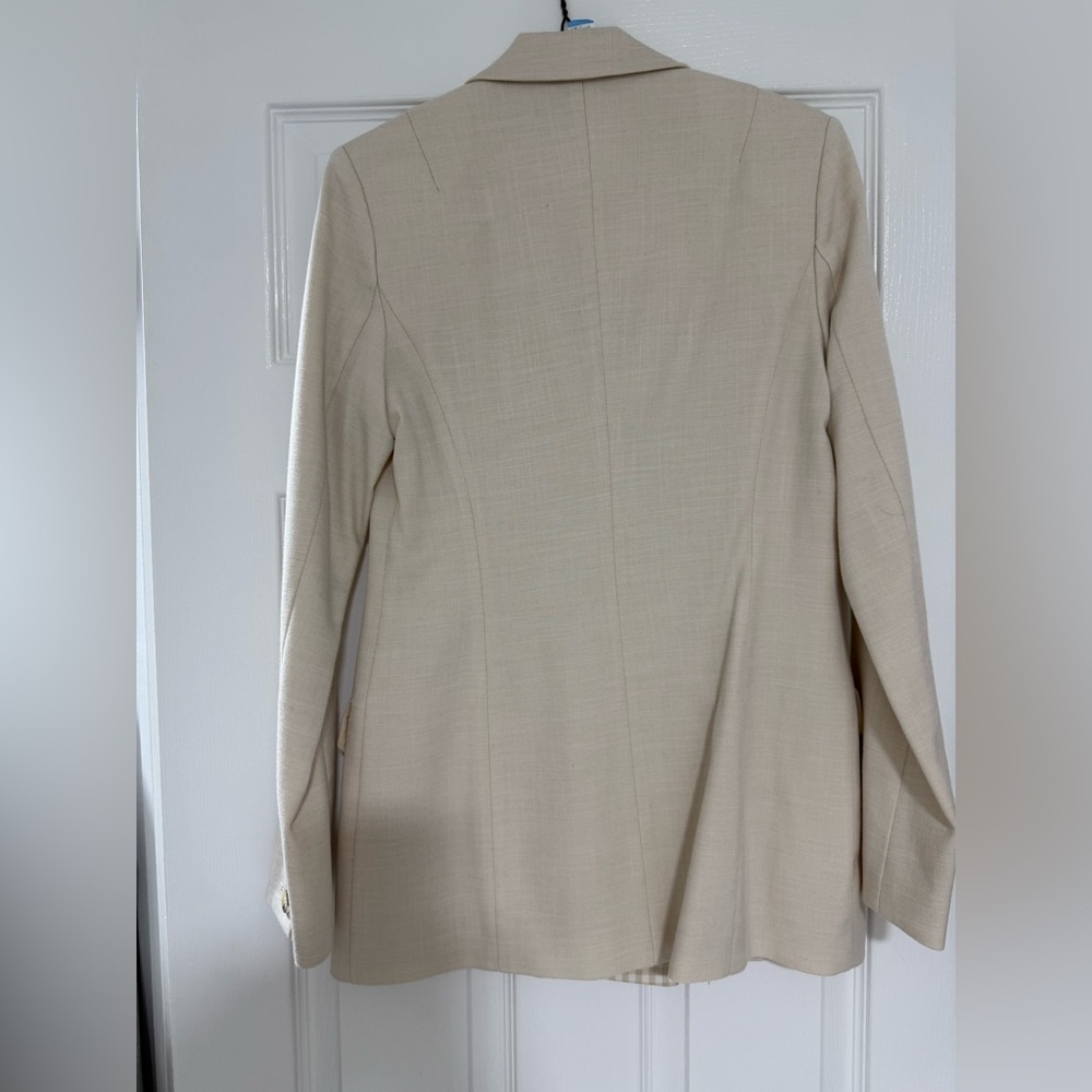 Blazer - Picture 3 of 3